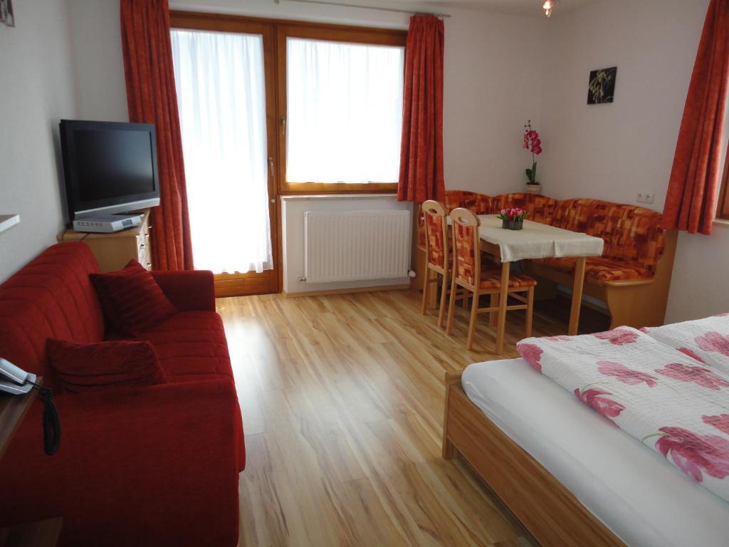 Appartement Haus Gatterer Обертиллиах Номер фото